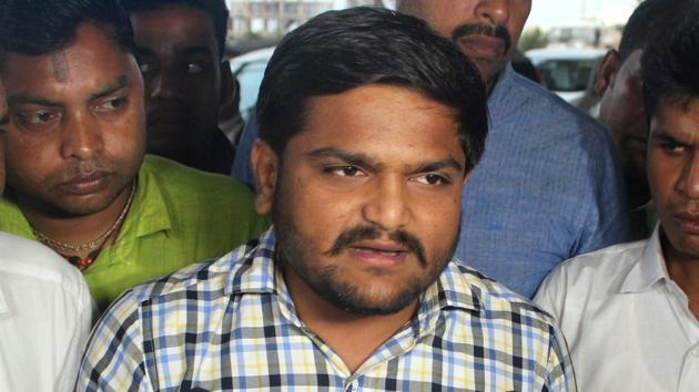 Gujarat's Patidar quota agitation leader Hardik Patel speaks to reporters.(PTI Photo) Gujarat's Patidar quota agitation leader Hardik Patel speaks to reporters.(PTI Photo)
