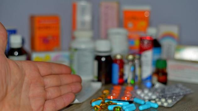 Combination therapy using angiogenesis inhibitors and anti-cancer drugs can improve drug delivery into tumour tissues and prolong progression-free survival. (Shutterstock) Combination therapy using angiogenesis inhibitors and anti-cancer drugs can improve drug delivery into tumour tissues and prolong progression-free survival. (Shutterstock)