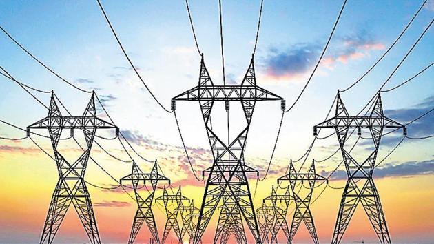 The power employees’ unions rose up in arms in protest immediately after the Yogi Adityanath-headed cabinet on March 16 gave its nod for the proposal seeking to hand over electricity distribution in five cities to private franchisees.(Representative image)