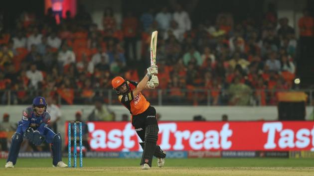 Kane Williamson gave Dhawan good company and the 120-run stand for the second wicket put Sunrisers Hyderabad on course for a win. (BCCI) 
