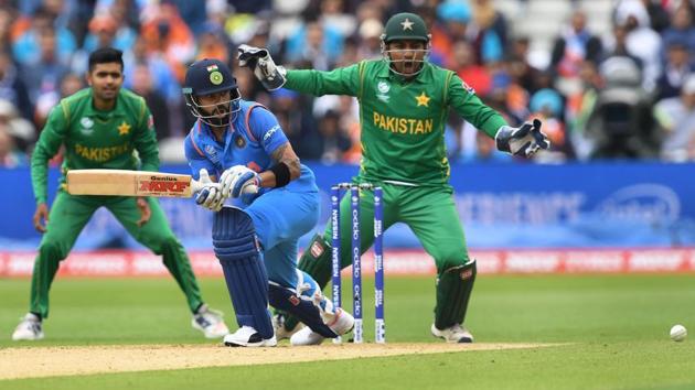 The Board of Control for Cricket in India (BCCI) refused to play two series against Pakistan in 2015 and 2017, saying it did not have permission from the Indian government because of strained relations.(AFP)