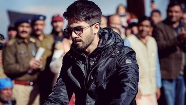 Actor Shahid Kapoor and Shraddha Kapoor recently shot their upcoming film ‘Metre Chalu Batti Gul’ in Tehri and Rishikesh.(HT Photo)