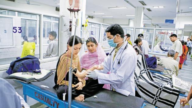 The comprehensive primary healthcare and the national health insurance scheme together form the two legs of Ayushman Bharat (popularised as ‘Modicare’), which was announced in this year’s budget.(HT File Photo)