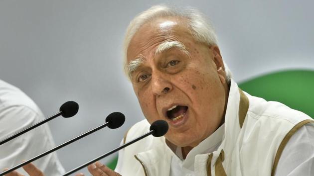 Congress leader Kapil Sibal said PM Modi is ‘not serious’ about crimes against women across the country.(HT/File Photo)