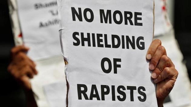 The rape and murder of a nomadic Muslim Bakerwal community girl sparked protests across several locations in the country on Thursday. Jammu lawyers organised a shutdown on Wednesday against what it calls an attempt to target the “minority Dogras”.(Reuters File Photo)