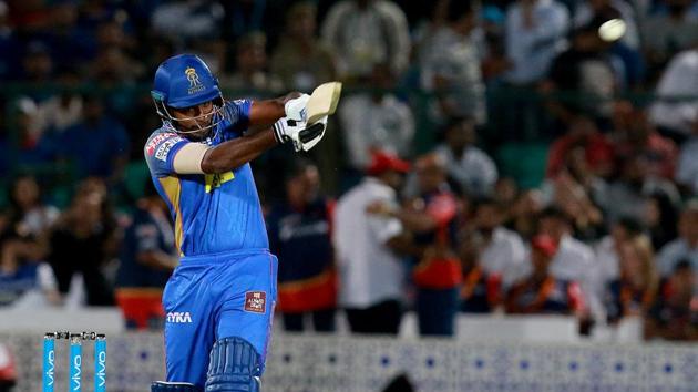 Sanju Samson took charge and hit a crucial 37 for Rajasthan. (IPL) 