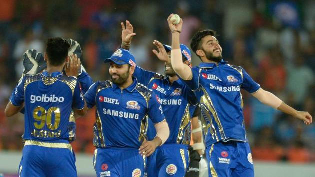 Mumbai Indians (MI) will take on Delhi Daredevils (DD) in their third game of IPL 2018 at the Wankhede Stadium on Saturday.(AFP)