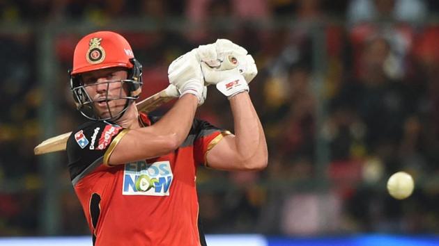 AB de Villiers guided Royal Challengers Bangalore to a victory over Kings XI Punjab at M Chinnaswamy Stadium in Bengaluru on Friday.(PTI) AB de Villiers guided Royal Challengers Bangalore to a victory over Kings XI Punjab at M Chinnaswamy Stadium in Bengaluru on Friday.(PTI)