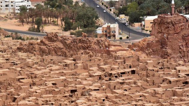 The walled city of Al-Ula, with tightly packed mud-brick and stone houses was inhabited until modern times. It sits decaying under the scorching sun. A Franco-Saudi deal to develop it calls for the creation of a dedicated agency modelled on the lines of the French museums agency, which spearheaded the Louvre museum in Abu Dhabi. (Fayez Nureldine / AFP) The walled city of Al-Ula, with tightly packed mud-brick and stone houses was inhabited until modern times. It sits decaying under the scorching sun. A Franco-Saudi deal to develop it calls for the creation of a dedicated agency modelled on the lines of the French museums agency, which spearheaded the Louvre museum in Abu Dhabi. (Fayez Nureldine / AFP)