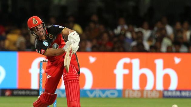 De Villiers seized upon the opportunity and blasted two sixes off Mujeeb to swing the game back in RCB’s favour. (BCCI) De Villiers seized upon the opportunity and blasted two sixes off Mujeeb to swing the game back in RCB’s favour. (BCCI)