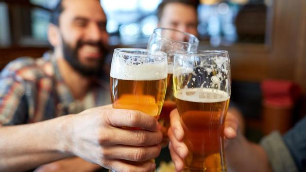 Men tend to objectify women when they are under the influence of alcohol. (Shutterstock) Men tend to objectify women when they are under the influence of alcohol. (Shutterstock)