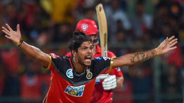 Royal Challengers Bangalore Umesh Yadav successfully appeals for the LBW for wicket of Aaron Finch of Kings XI Punjab during the IPL 2018 match at Chinnaswamy Stadium in Bengaluru on Friday.(PTI)