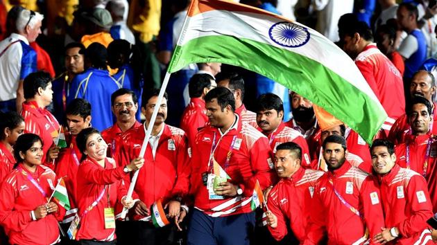 Flag-bearer MC Mary Kom leads the Indian contingent during the closing ceremony of 2018 Commonwealth Games 2018 in Gold Coast on Sunday. (PTI) Flag-bearer MC Mary Kom leads the Indian contingent during the closing ceremony of 2018 Commonwealth Games 2018 in Gold Coast on Sunday. (PTI)