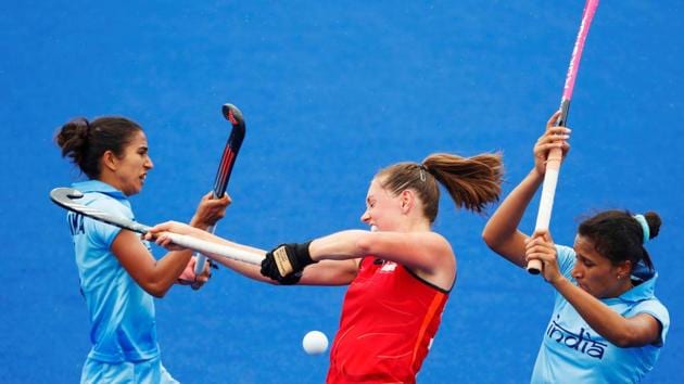 Indian women’s hockey team lost 0-6 to England in 2018 Commonwealth Games hockey bronze medal match.(REUTERS)