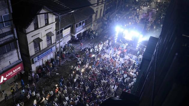 Traffic jam on Bajirao road due to an Ambedkar Jayanti procession on Saturday, April 14. The 127th birth anniversary of the Dalit icon saw massive celebrations across the city with multiple roads closed in order to accommodate the various processions.   (Ravindra Joshi/HT PHOTO) 