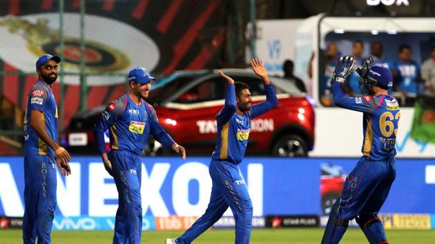 Shreyas Gopal, who plays Ranji Trophy for Karnataka, silenced his ‘home crowd’ by getting rid of Kohli and AB de Villiers in quick succession.  (BCCI ) 