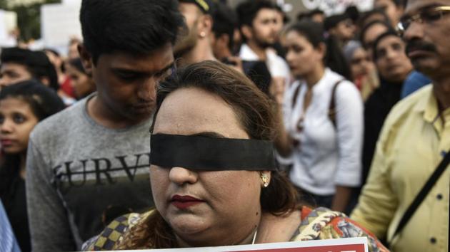 Mumbaiites came out in large numbers and held a march on Sunday at Carter Road, Mumbai, to protest against the rape of an eight-year-old girl in Kathua near Jammu, and a teenager in Unnao, Uttar Pradesh. (SATISH atish Bate/HT Photo) Mumbaiites came out in large numbers and held a march on Sunday at Carter Road, Mumbai, to protest against the rape of an eight-year-old girl in Kathua near Jammu, and a teenager in Unnao, Uttar Pradesh. (SATISH atish Bate/HT Photo)