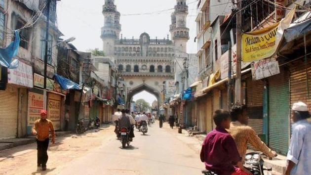 A view of Charminar in Hyderabad on May 19, 2007 during a shutdown called in the city to protest a bomb blast at the historic Mecca Masjid a day before.(PTI file photoi)