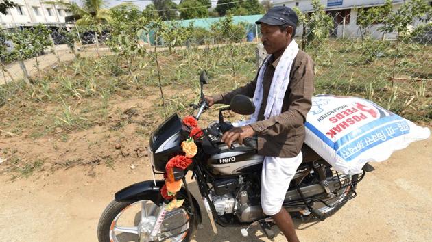 Sukalu Metam’s new motorcycle was made possible by his wife Jhunni Netham’s Kadaknath farm. Rearers get batches of 500 chicks that reach the target weight of 1.5 kg in three months and are sold to local traders or to a company tied with the district administration. A Kadaknath sells for Rs 400 to Rs 900 a piece — against Rs 150 to Rs 300 for a regular chicken. (Sanchit Khanna / HT Photo) Sukalu Metam’s new motorcycle was made possible by his wife Jhunni Netham’s Kadaknath farm. Rearers get batches of 500 chicks that reach the target weight of 1.5 kg in three months and are sold to local traders or to a company tied with the district administration. A Kadaknath sells for Rs 400 to Rs 900 a piece — against Rs 150 to Rs 300 for a regular chicken. (Sanchit Khanna / HT Photo)