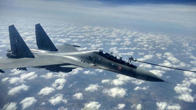 A Sukhoi 30 re-fuels mid-air during the Indian Air Force exercise.(Picture courtesy: Indian Air Force)