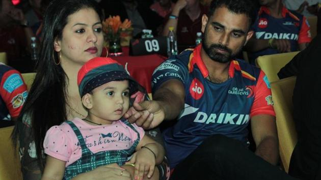 The women’s grievance Cell of Kolkata Police has also summoned Mohammad Shami (who plays for Delhi Daredevils in the ongoing Indian Premier League - IPL) for questioning in connection with the harassment complaint filed by his wife Hasin Jahan, according to local reports in Kolkata.(HT Photo)