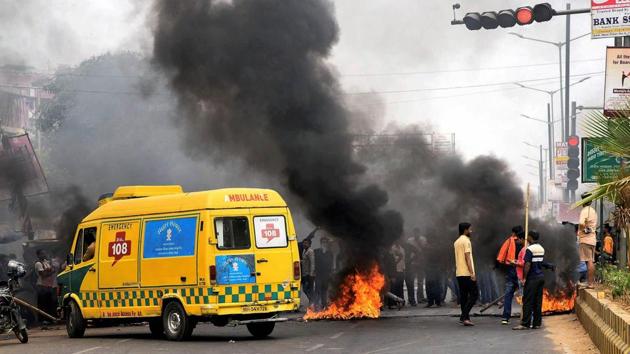 Bihar witnessed violence during the Bharat Bandh called on April 2 by Dalit organisations over the reservation issue and another on April 10 by anti-reservation groups.(PTI file photo)