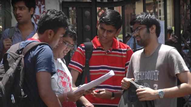 Exam cancelled due to paper leak: The Deen Dayal Upadhyaya University Gorakhpur has informed police about the paper leak. The new dates for the two cancelled papers will be decided on April 19, university officials said.(HT file)