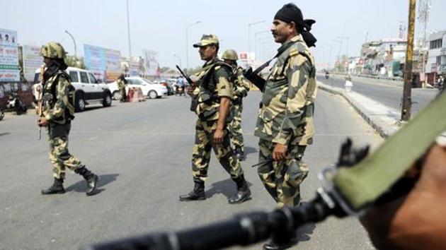 BSF personnel stand guard during Bharat Bandh call given by Dalit organisations, in Patiala. (HT File Photo) BSF personnel stand guard during Bharat Bandh call given by Dalit organisations, in Patiala. (HT File Photo)