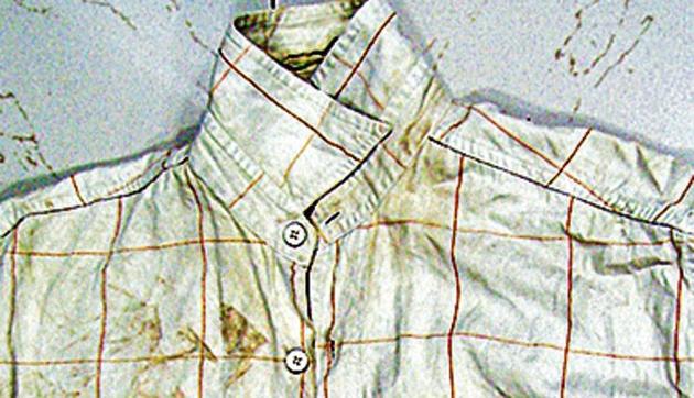 A shirt recovered from the blast scene and a jeans were never handed over to the Central Bureau of Investigation or the National Investigation Agency.(HT Photo)