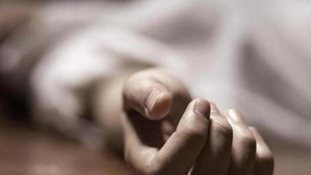 The decapitated body of a six-year-old girl was found in a field in Madhotanda area of Pilibhit in Uttar Pradesh.(Getty Images/iStockphoto) The decapitated body of a six-year-old girl was found in a field in Madhotanda area of Pilibhit in Uttar Pradesh.(Getty Images/iStockphoto)