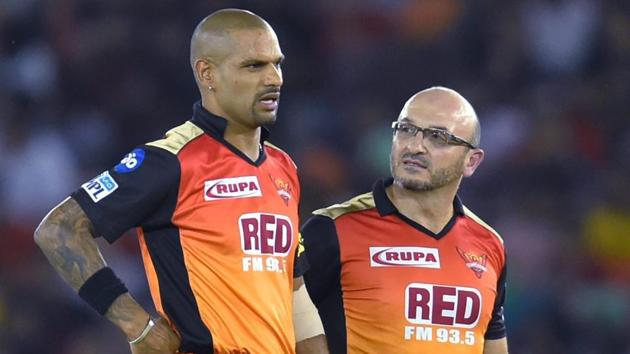 Sunrisers Hyderabad's chase got off to a poor start as Shikhar Dhawan was retired hurt in the first over itself. (PTI) Sunrisers Hyderabad's chase got off to a poor start as Shikhar Dhawan was retired hurt in the first over itself. (PTI)