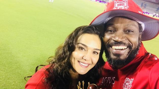 Chris Gayle was bought by Kings XI Punjab for Rs 2 crore in IPL 2018.(Twitter)