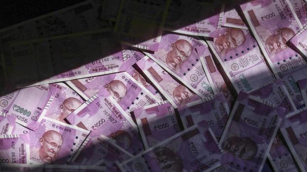 Jitendra Goyal had allegedly taken <span class='webrupee'>₹</span>6.74 lakh from the locker of the firm he worked for. He burnt <span class='webrupee'>₹</span>5 lakh in anger.(Bloomberg File Photo)