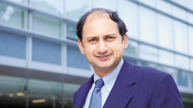 At the April 4-5 policy meeting, Deputy Governor Viral Acharya said there was a revival in investment activity and an improvement in capacity utilisation, which boded well for the economy.(Hemant Mishra/Mint)