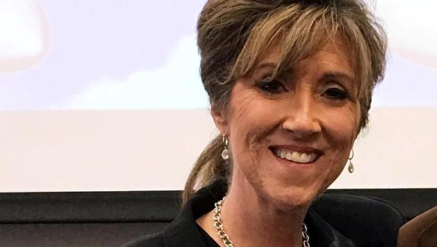 Southwest Airlines pilot Tammie Jo Shults poses at MidAmerica Nazarene University in this handout photo received on April 18, 2018.(Reuters)