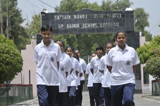 The UP Sainik School in Lucknow lost its all-boys institution tag on Friday when it admitted 15 girl cadets for the first time in 57 years. Principal Col Amit Chatterjee said the girl cadets, who have “a dream to join the country’s armed forces, formally attended the first lesson”. (Deepak Gupta/HT Photo) The UP Sainik School in Lucknow lost its all-boys institution tag on Friday when it admitted 15 girl cadets for the first time in 57 years. Principal Col Amit Chatterjee said the girl cadets, who have “a dream to join the country’s armed forces, formally attended the first lesson”. (Deepak Gupta/HT Photo)