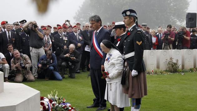 World War II 'white angel' who treated Canadian, British soldiers