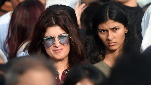 Bollywood actor Twinkle Khanna takes part in a protest demanding justice for the victims of Kathua and Unnao rape cases, in Mumbai.(PTI)