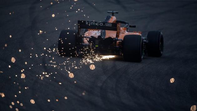 McLaren's Spanish driver Fernando Alonso steers his car during the qualifying session for the Formula One Chinese Grand Prix in Shanghai, China on April 14, 2018. (Johannes Eisele / AFP)