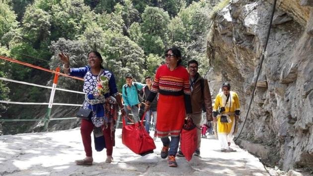 The annual pilgrimage to the Chardham comprising the four Himalayan shrines of Badrinath, Kedarnath, Gangotri and Yamnotri in Uttarakhand began on April 18.(HT File)