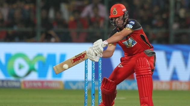 Get full cricket score of Royal Challengers Bangalore vs Delhi Daredevils, IPL 2018 match here. RCB registered a 6-wicket win over DD in Bangalore on Saturday.(IPL)