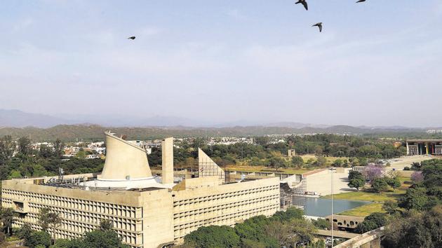 A bird’s eye view of the Punjab and Haryana Vidhan Sabha at the Capitol Complex in Sector 1 of Chandigarh.(Sanjeev Sharma/HT)