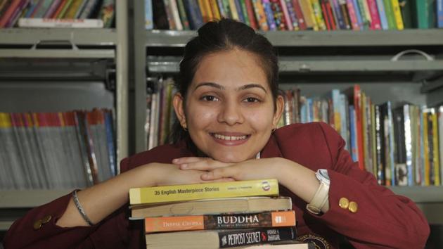 Shruti Pathania, the head girl of Saint Soldier International School, Chandigarh, loves to read and wants to write a book on women during Partition. She believes in equal opportunities for women.(Karun Sharma/HT)