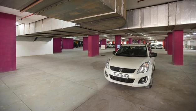 A view of the deserted multilevel parking in Sector 18.(Virendra Singh Gosain/HT PHOTO)