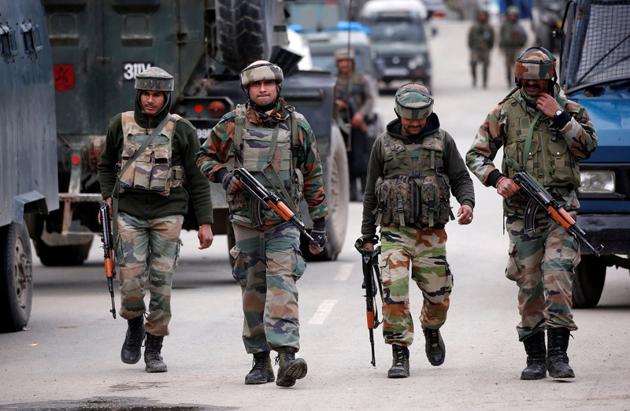 An Army official said Indian troops were retaliating strongly.(Reuters/Photo for representation) An Army official said Indian troops were retaliating strongly.(Reuters/Photo for representation)
