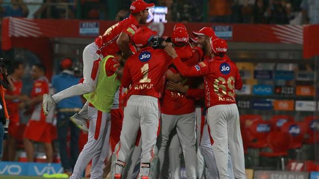 Kings XI Punjab players celebrate after winning a thriller in the Indian Premier League 2018 (IPL 2018) vs Delhi Daredevils at the Feroz Shah Kotla in New Delhi on Monday(BCCI)