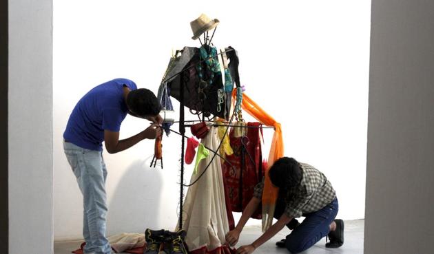 I — An Exploration of the Self: The motive is to turn art gallery into an introspective space