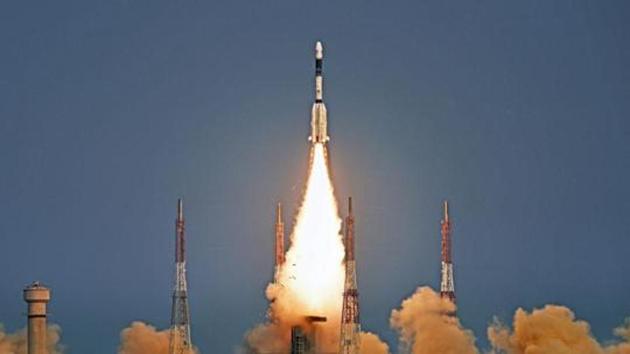 ISRO's GSLV-F08 carrying GSAT-6A communication satellite blasts off into orbit from Satish Dhawan Space Centre, in Sriharikota.(PTI File Photo)