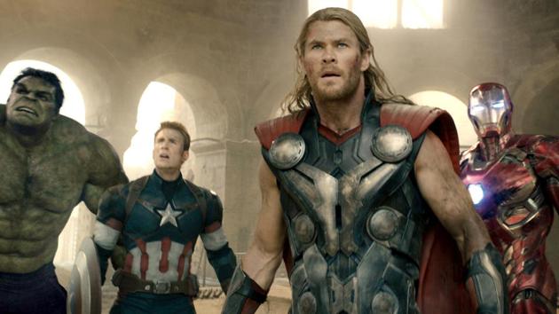 Hulk (Mark Ruffalo), Captain America (Chris Evans), Thor (Chris Hemsworth), Iron Man (Robert Downey Jr.), Black Widow (Scarlett Johansson), and Hawkeye (Jeremy Renner) in a still from Avengers: Age of Ultron.