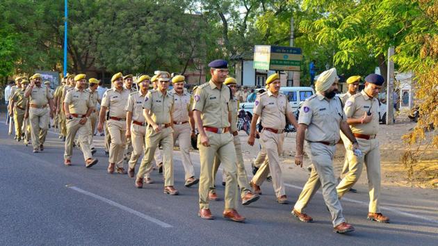 Jodhpur Police personnel are on guard around the Jodhpur Central Jail where self-styled godman Asaram is lodged. A special court will pronounce the verdict in a 2013 rape case.(PTI Photo)